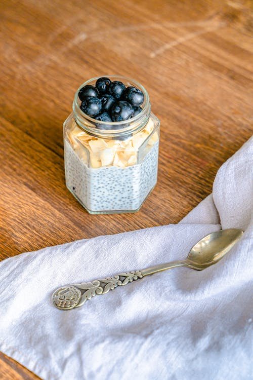 Overnight chia pudding – healthy quick weight loss breakfast idea